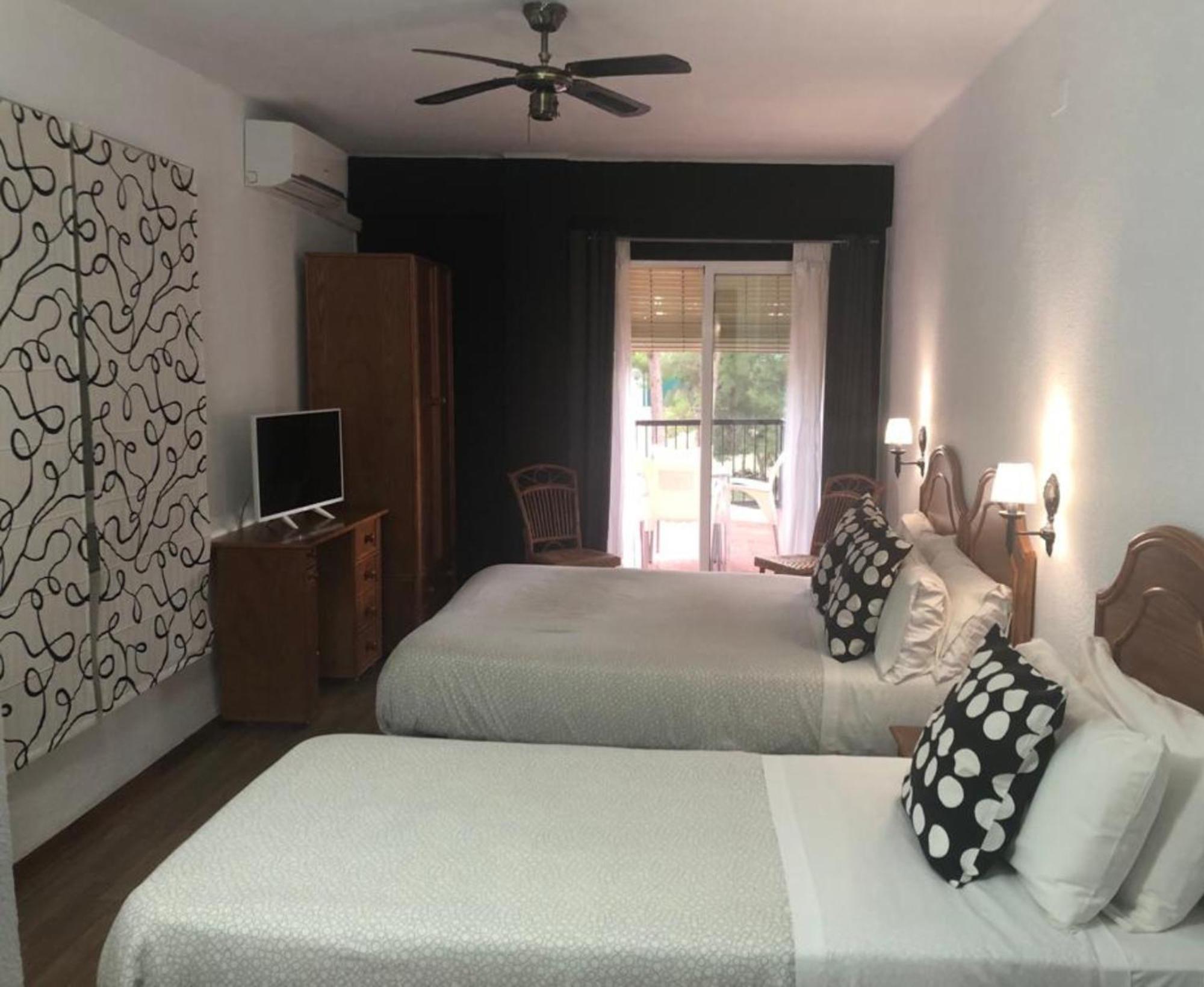 Hostal Victoria Altura Екстер'єр фото