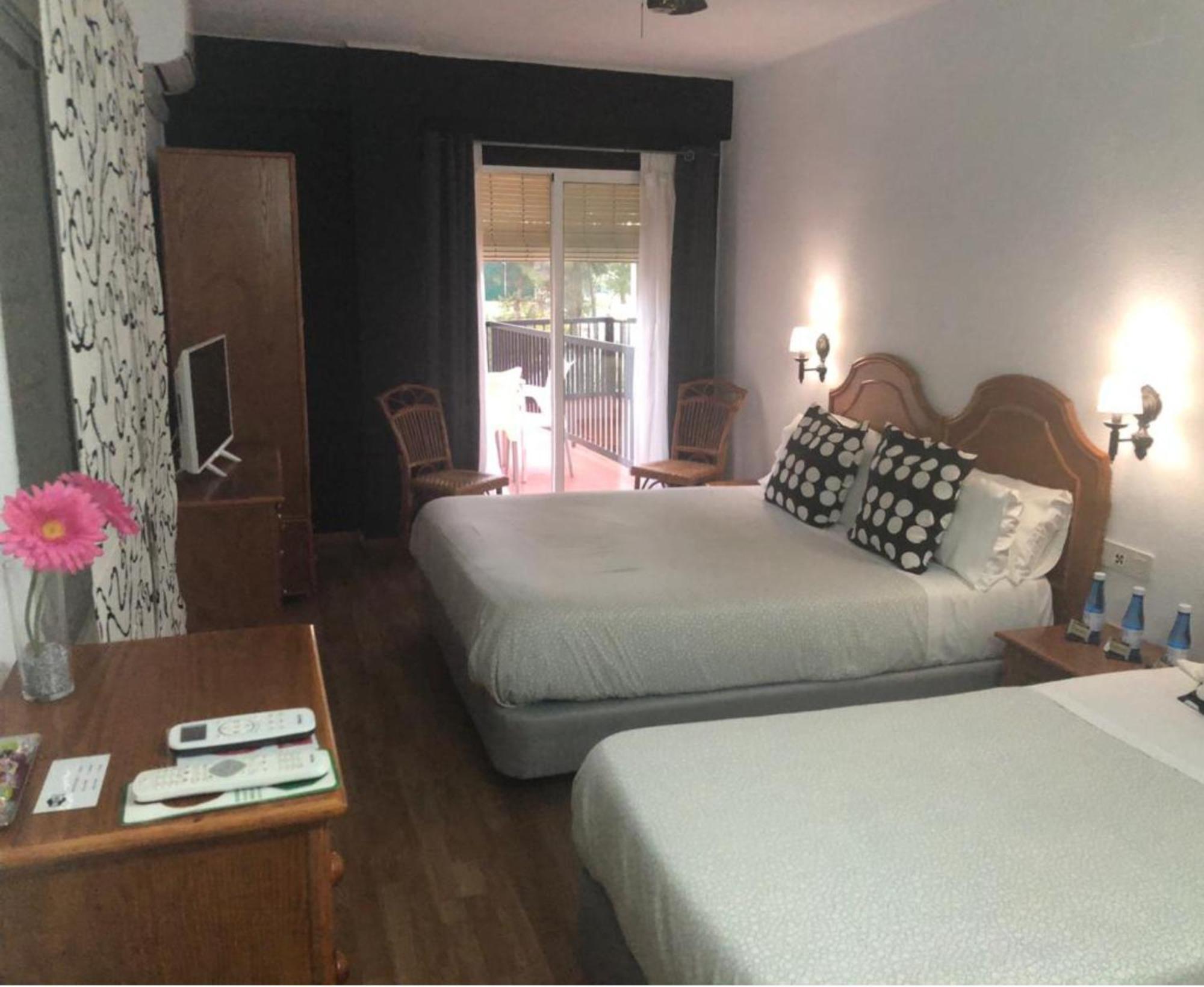 Hostal Victoria Altura Екстер'єр фото